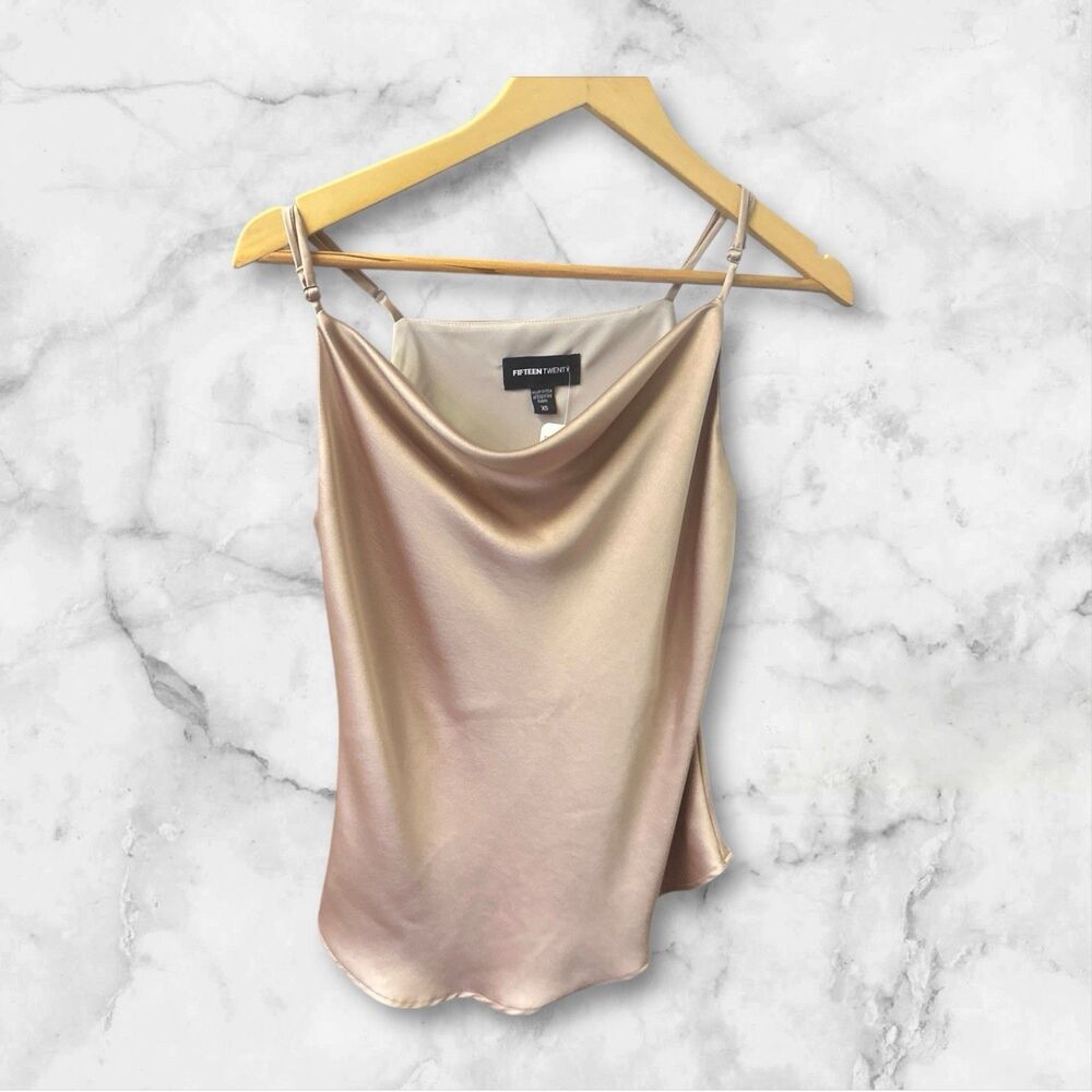 FifteenTwenty Gold tank top XS silk like material Girls Night Out Classic - Picture 2 of 9
